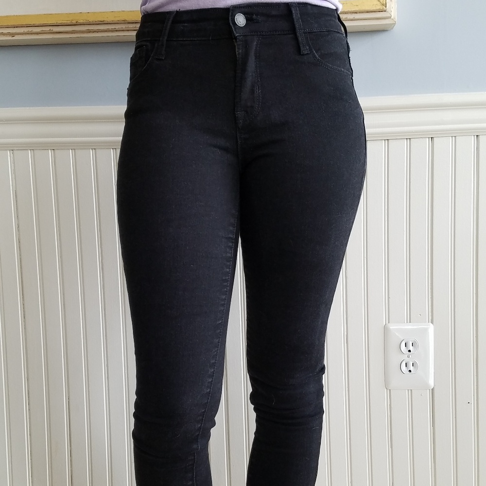 Black Mid-rise Jeans